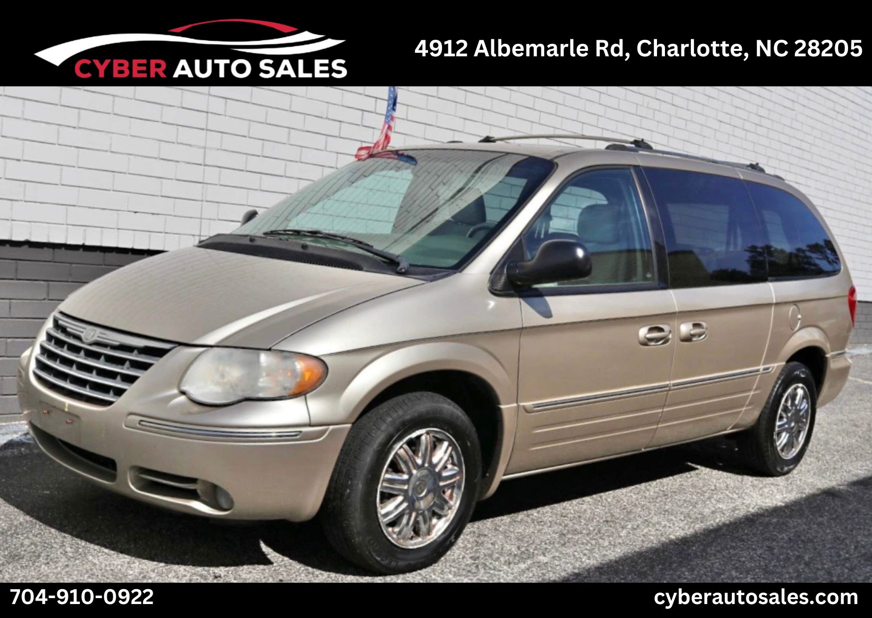 2006 Chrysler Town & Country Limited LWB's photo